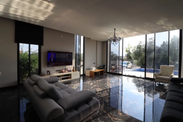 New-build property in Dosemealti (Antalya) - 350 sqm