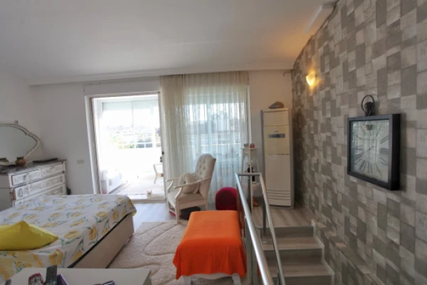 Resale property in Lara (Antalya) - 140 sqm