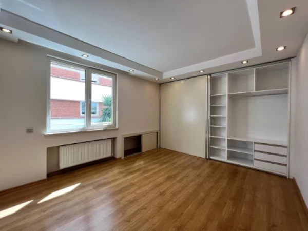 Resale property in Konyaalti (Antalya) - 280 sqm