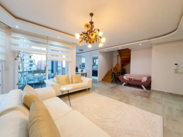 Resale property in Konyaalti (Antalya) - 210 sqm