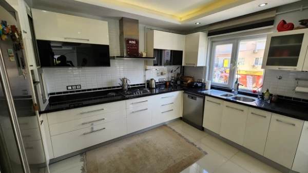 Resale property in Muratpasa (Antalya) - 150 sqm